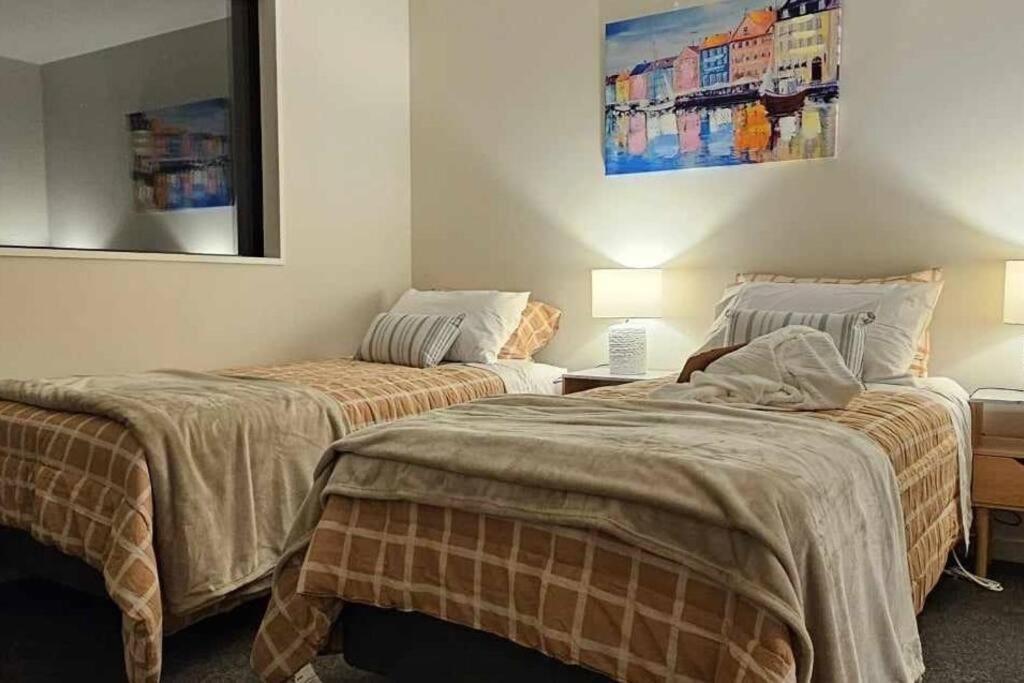 2-Bedroom Ensuite, Close To City, Comfortable, Accessible With Own Parking Крайстчёрч Экстерьер фото
